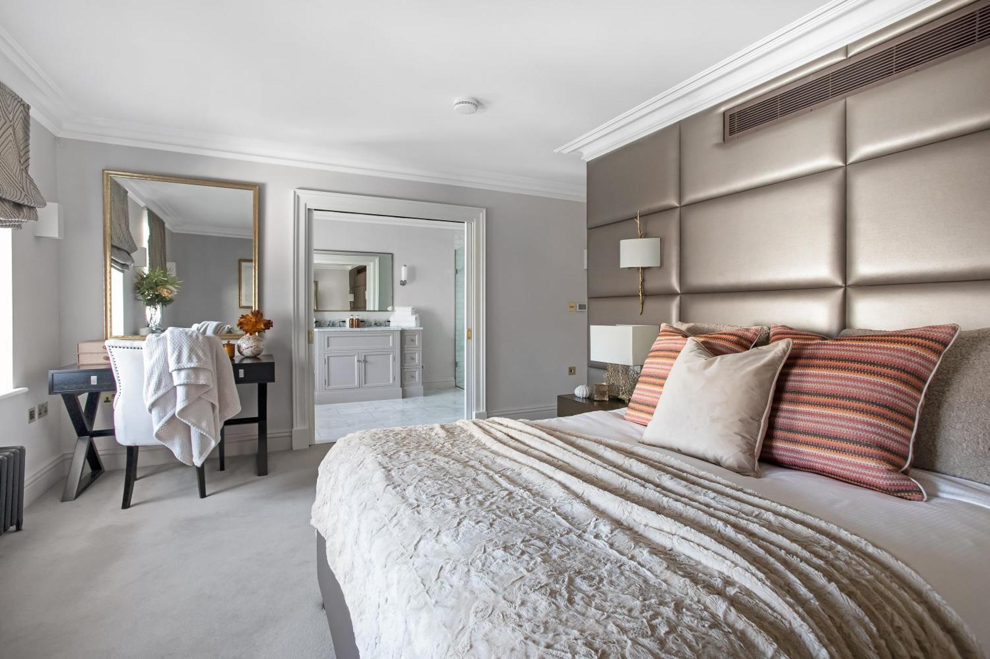 Luxurious Penthouse - Hyde Park- Air Con Apartamento